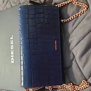 Diesel Wallet on a Chain.